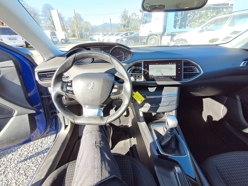 Peugeot 308 1.5 HDI, снимка 10 - Автомобили и джипове - 47851657