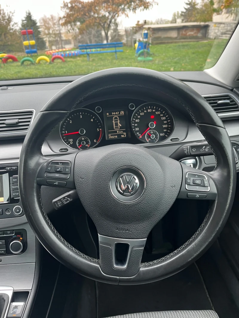 VW Passat, снимка 10 - Автомобили и джипове - 47995847