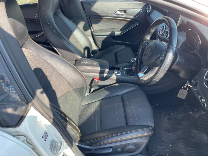 Mercedes-Benz CLA 180 1.6, снимка 9 - Автомобили и джипове - 50505955