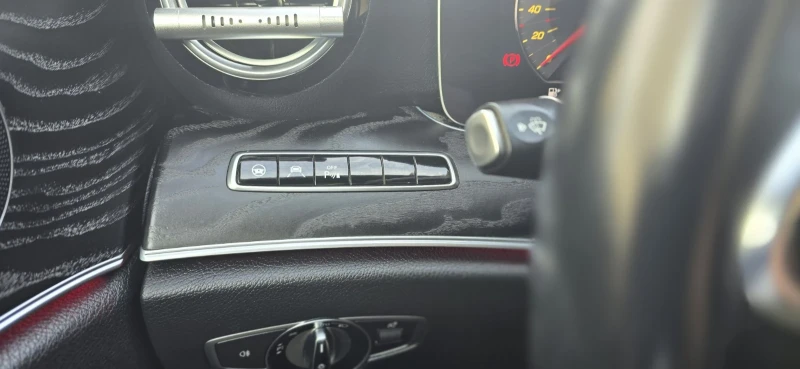 Mercedes-Benz E 220 All TERRAIN 4MATIC, снимка 13 - Автомобили и джипове - 52367690