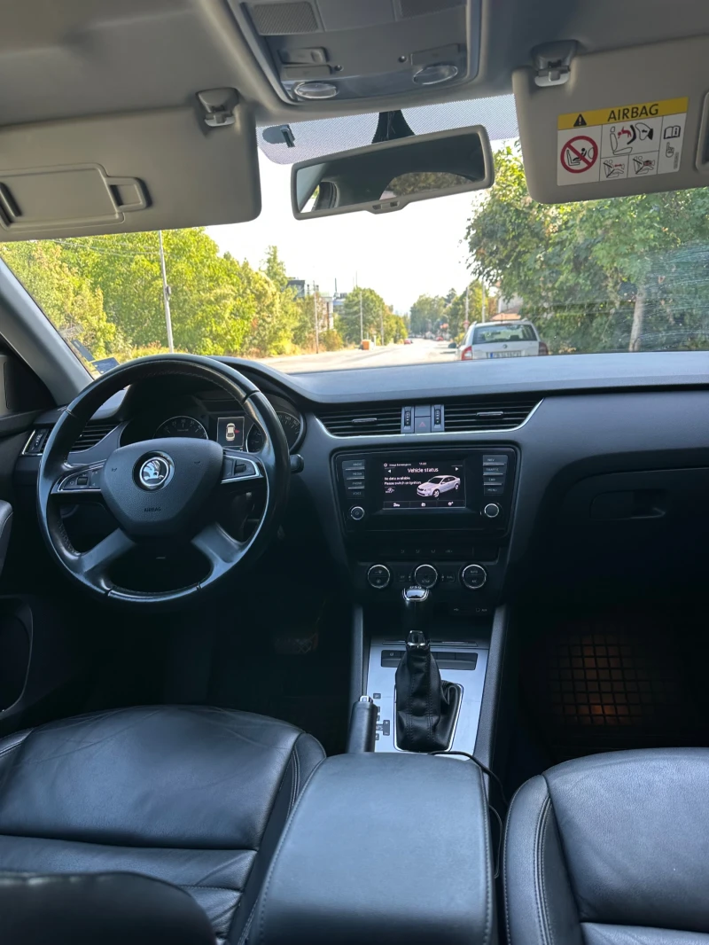 Skoda Octavia 1.6 DSG, снимка 8 - Автомобили и джипове - 51633606