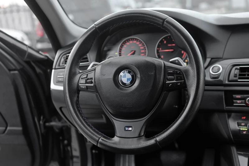 BMW 520 D184ks automat, снимка 15 - Автомобили и джипове - 52297002
