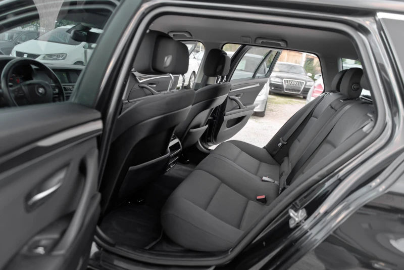 BMW 520 D184ks automat, снимка 10 - Автомобили и джипове - 52297002