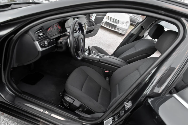 BMW 520 D184ks automat, снимка 9 - Автомобили и джипове - 52297002