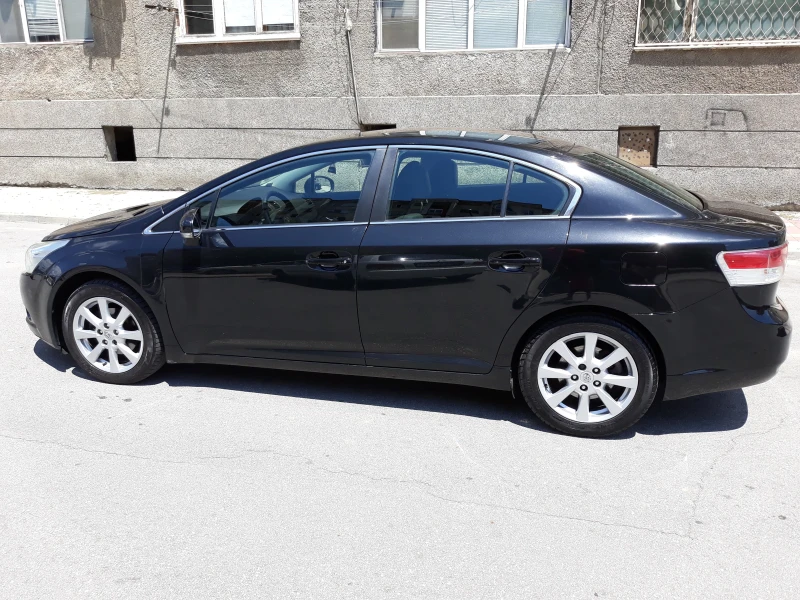 Toyota Avensis, снимка 7 - Автомобили и джипове - 52453708