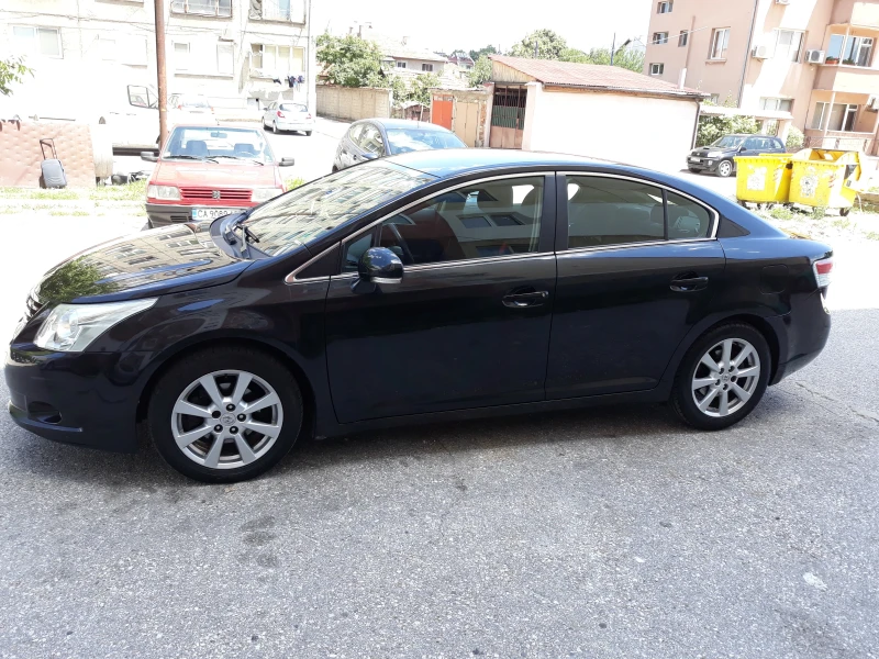 Toyota Avensis, снимка 4 - Автомобили и джипове - 52453708