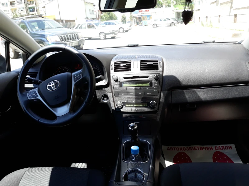Toyota Avensis, снимка 9 - Автомобили и джипове - 52453708