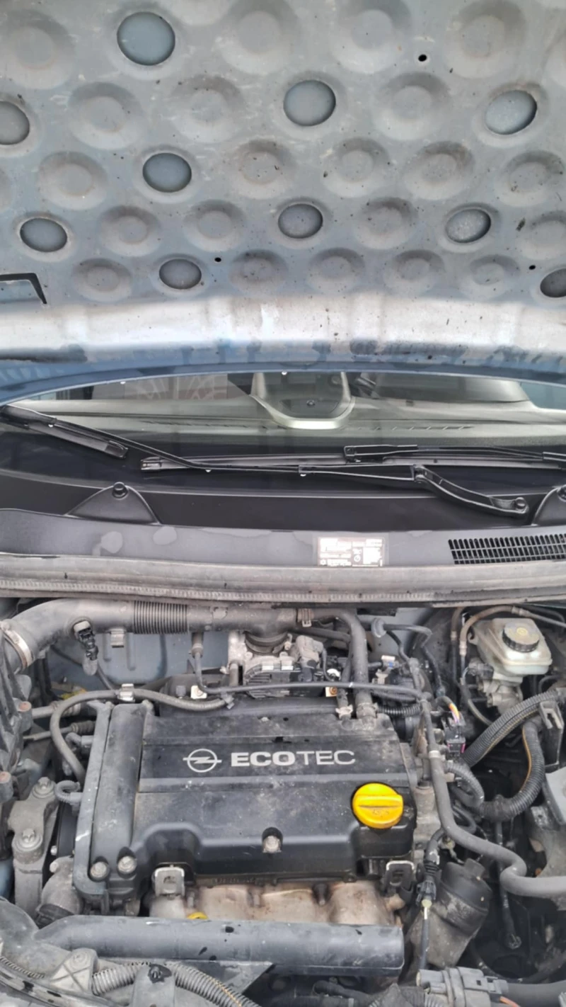 Opel Corsa 1.2 Sport, снимка 12 - Автомобили и джипове - 53191346