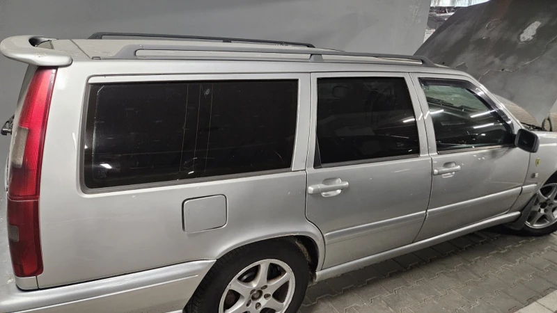 Volvo V70, снимка 8 - Автомобили и джипове - 53528069