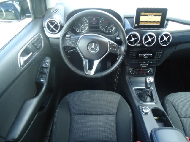 Mercedes-Benz B 180 CDI 109kc NAVI, снимка 7 - Автомобили и джипове - 47204845