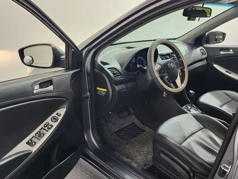 Hyundai Accent 1.6 | Mobile.bg � ����������� 10