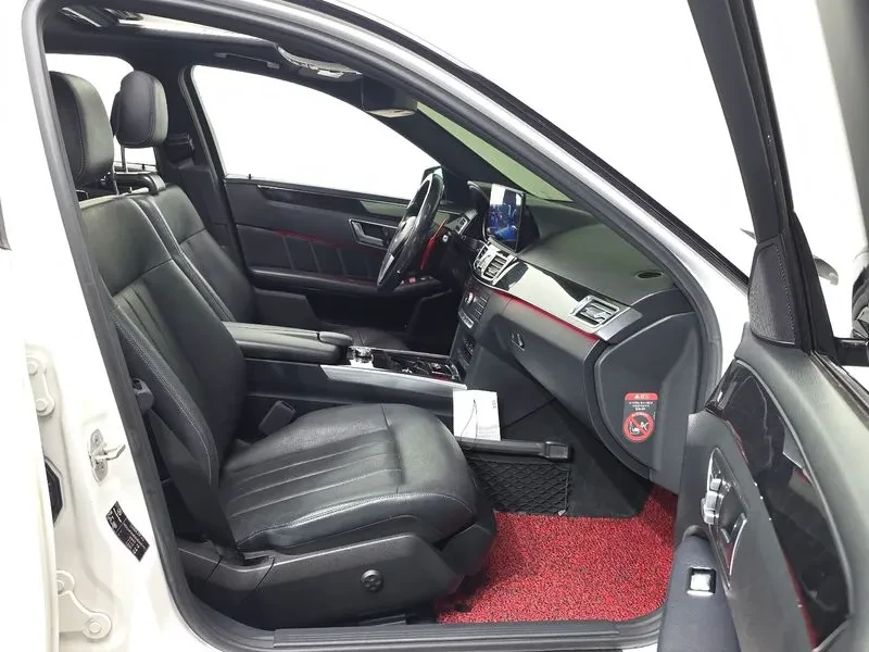 Mercedes-Benz E 220 Bluetech Avant Garde Sports - САМО 30% АВАНС, снимка 11 - Автомобили и джипове - 55800256