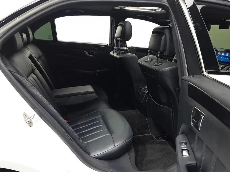 Mercedes-Benz E 220 Bluetech Avant Garde Sports - САМО 30% АВАНС, снимка 12 - Автомобили и джипове - 55800256