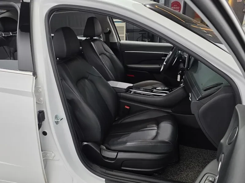 Hyundai Sonata 1.6 Turbo Smart, снимка 12 - Автомобили и джипове - 55802578