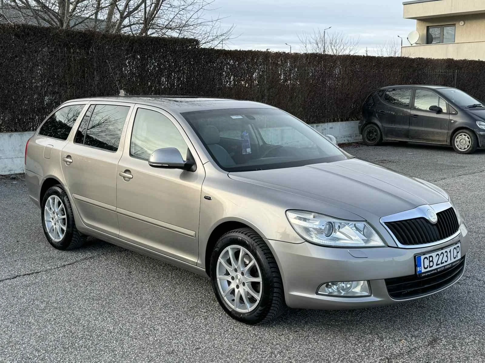 Skoda Octavia  2.0 TDI Laurin & Klement - изображение 8