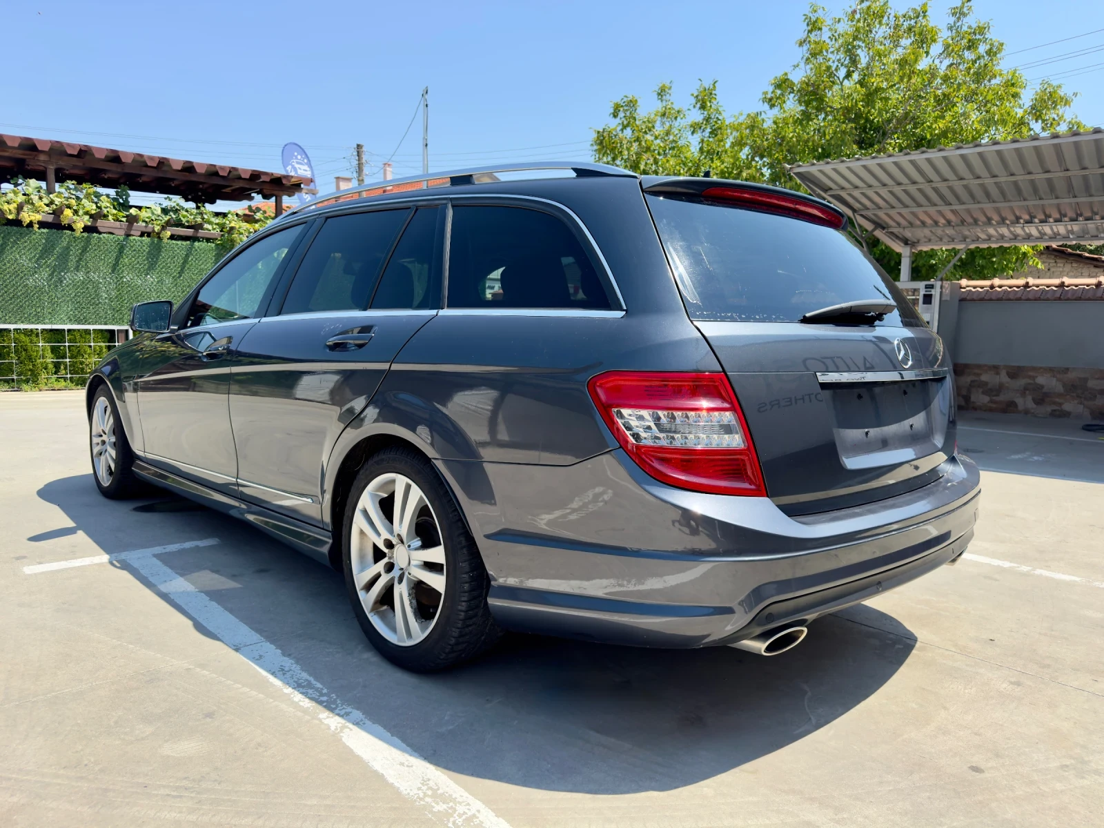 Mercedes-Benz C 300 AMG//PANORAMA//BARTER - изображение 7