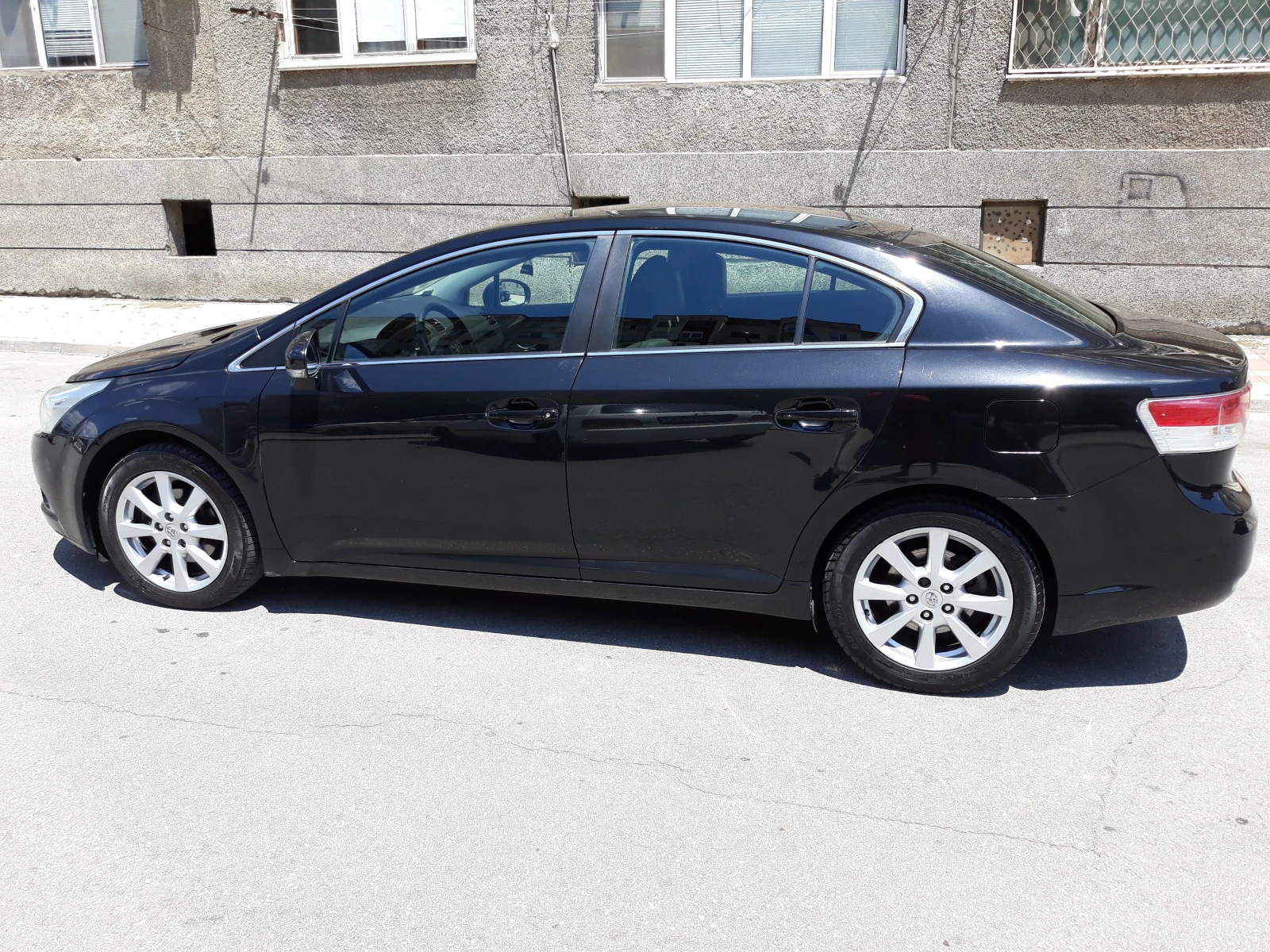 Toyota Avensis  - изображение 7