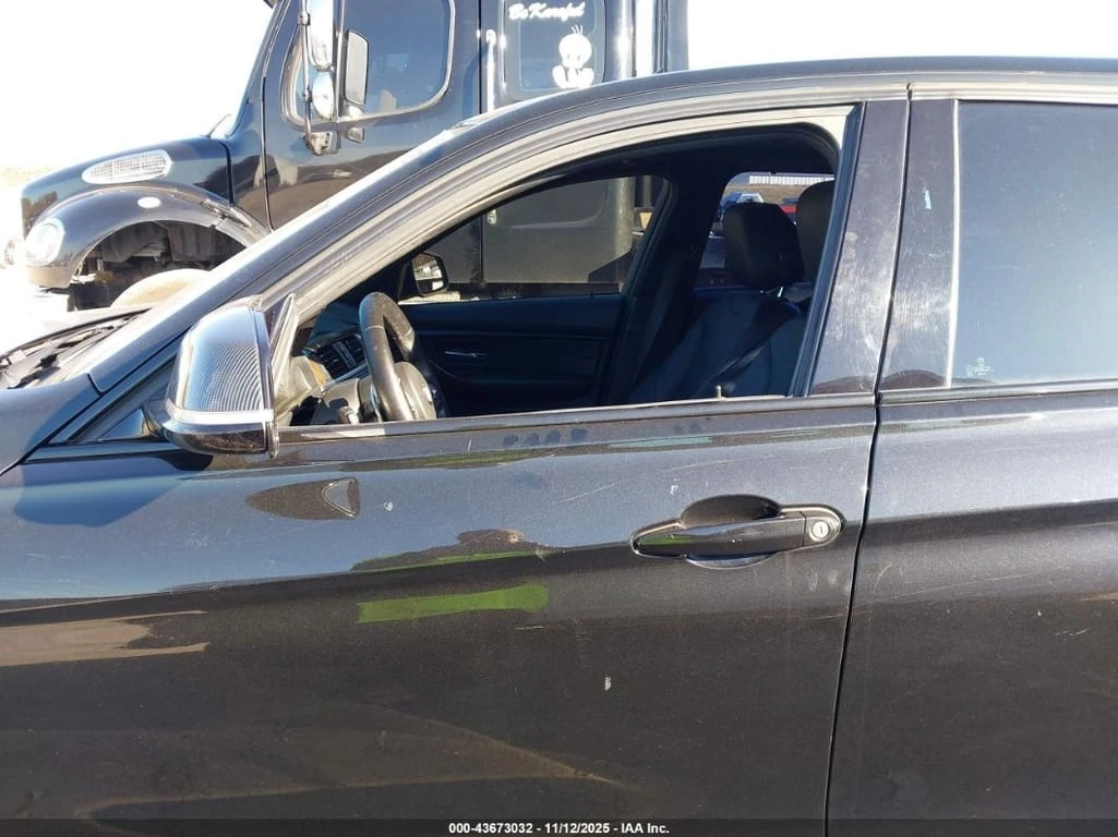 BMW 335 * CARFAX *    | Mobile.bg   17