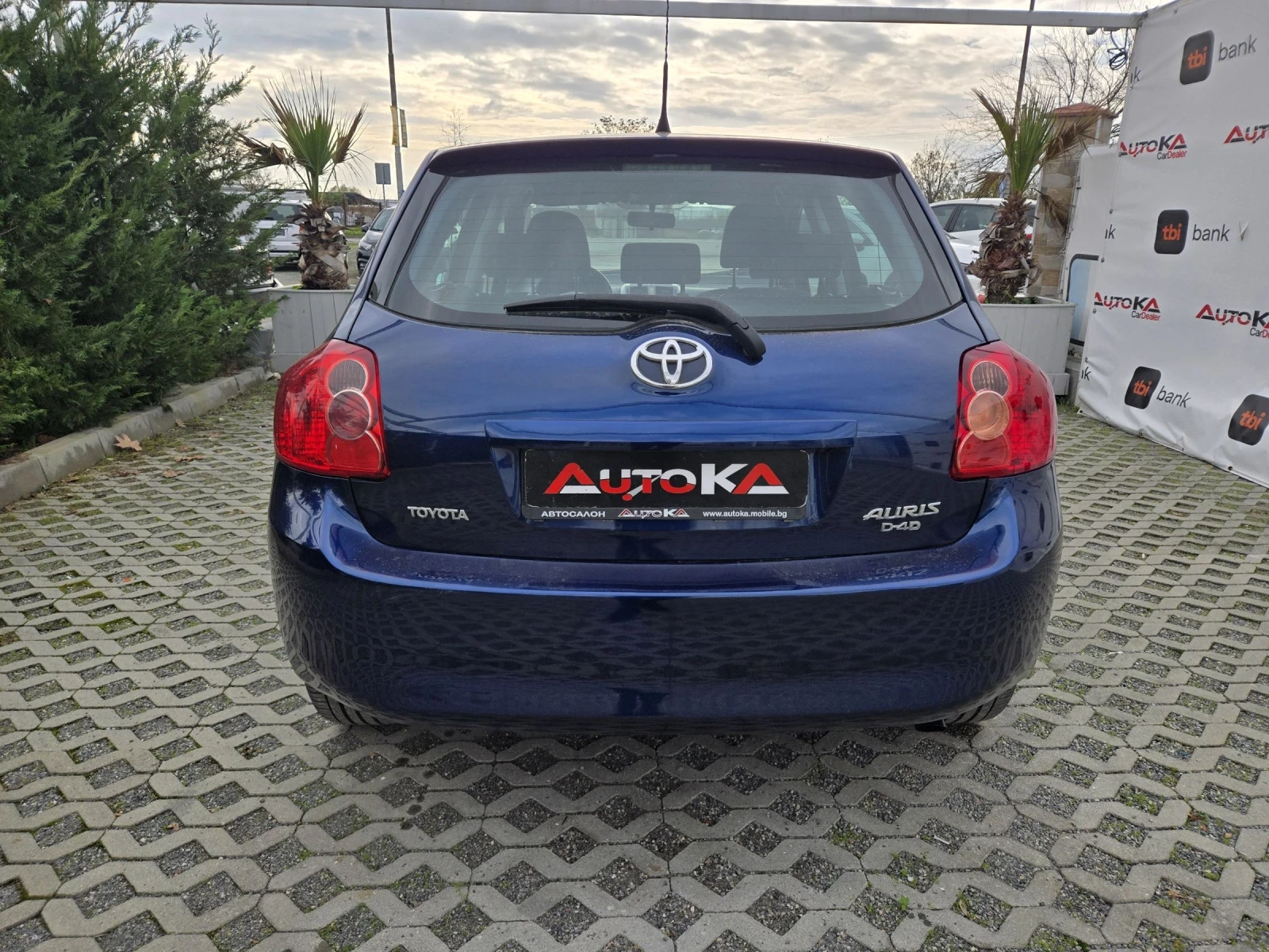 Toyota Auris 2.0D4d-126кс= 136.000км= 6СК= КЛИМАТРОНИК - изображение 4