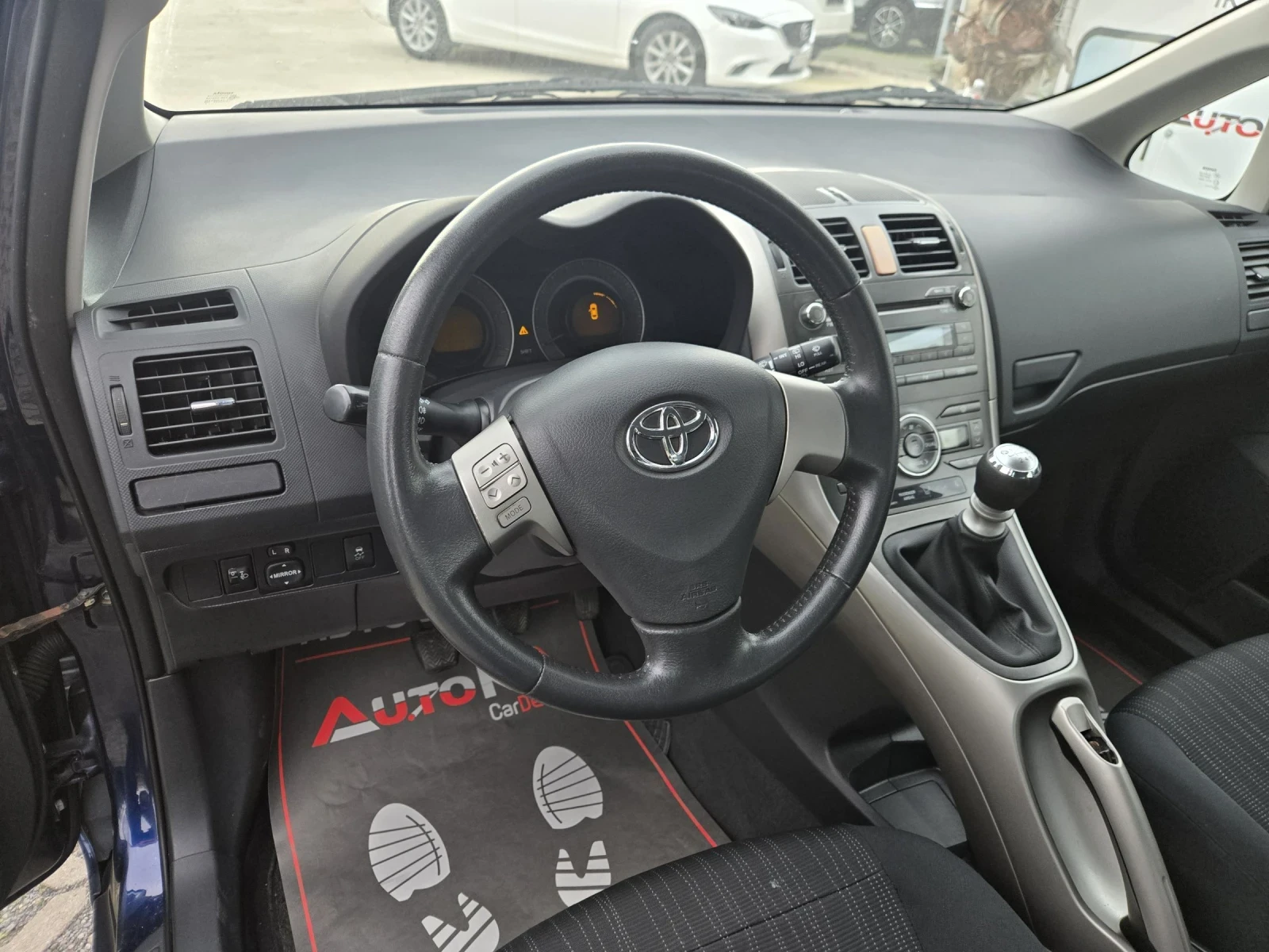 Toyota Auris 2.0D4d-126кс= 136.000км= 6СК= КЛИМАТРОНИК - изображение 8