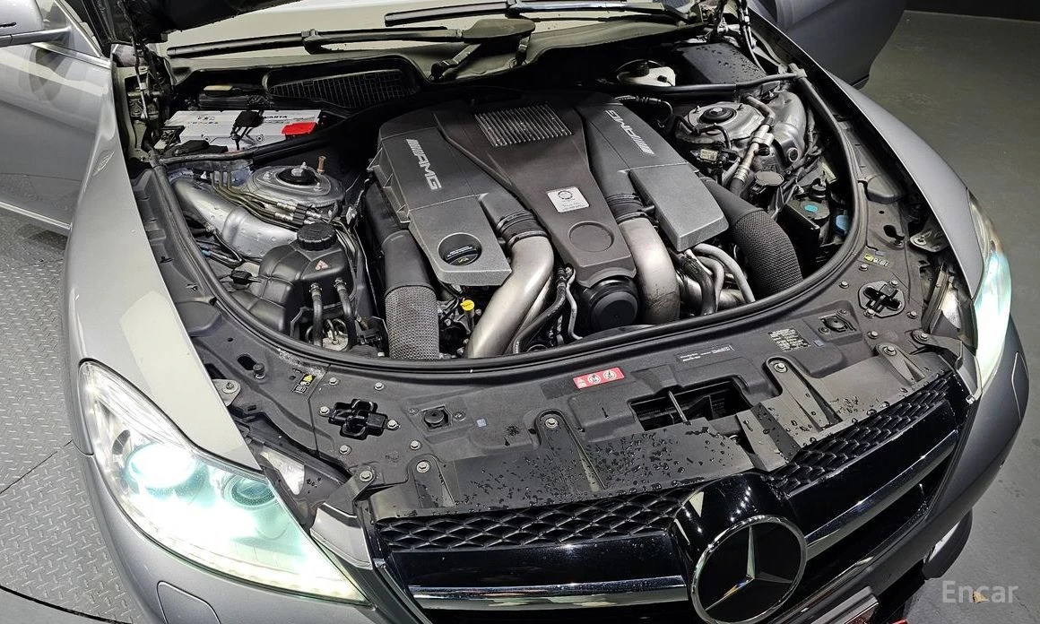 Mercedes-Benz CL 63 AMG  - изображение 6