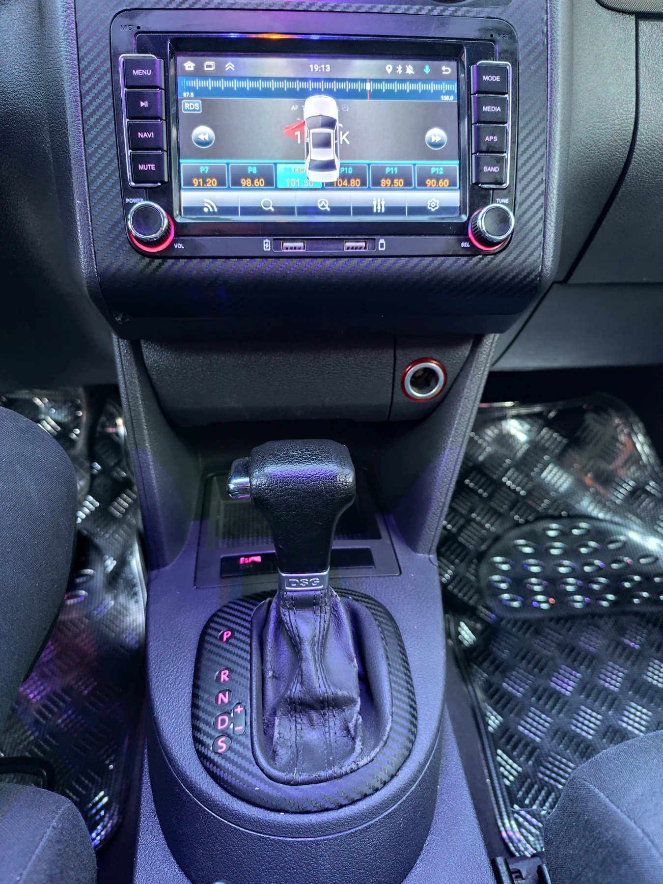 VW Touran, снимка 9 - Автомобили и джипове - 53977057