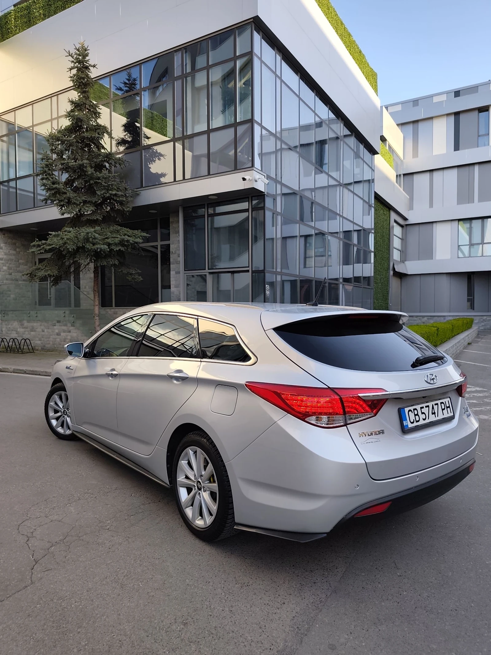 Hyundai I40 1.7 CRDI 136кс NAVI Камера подгрев УНИКАТ, снимка 7 - Автомобили и джипове - 54241107