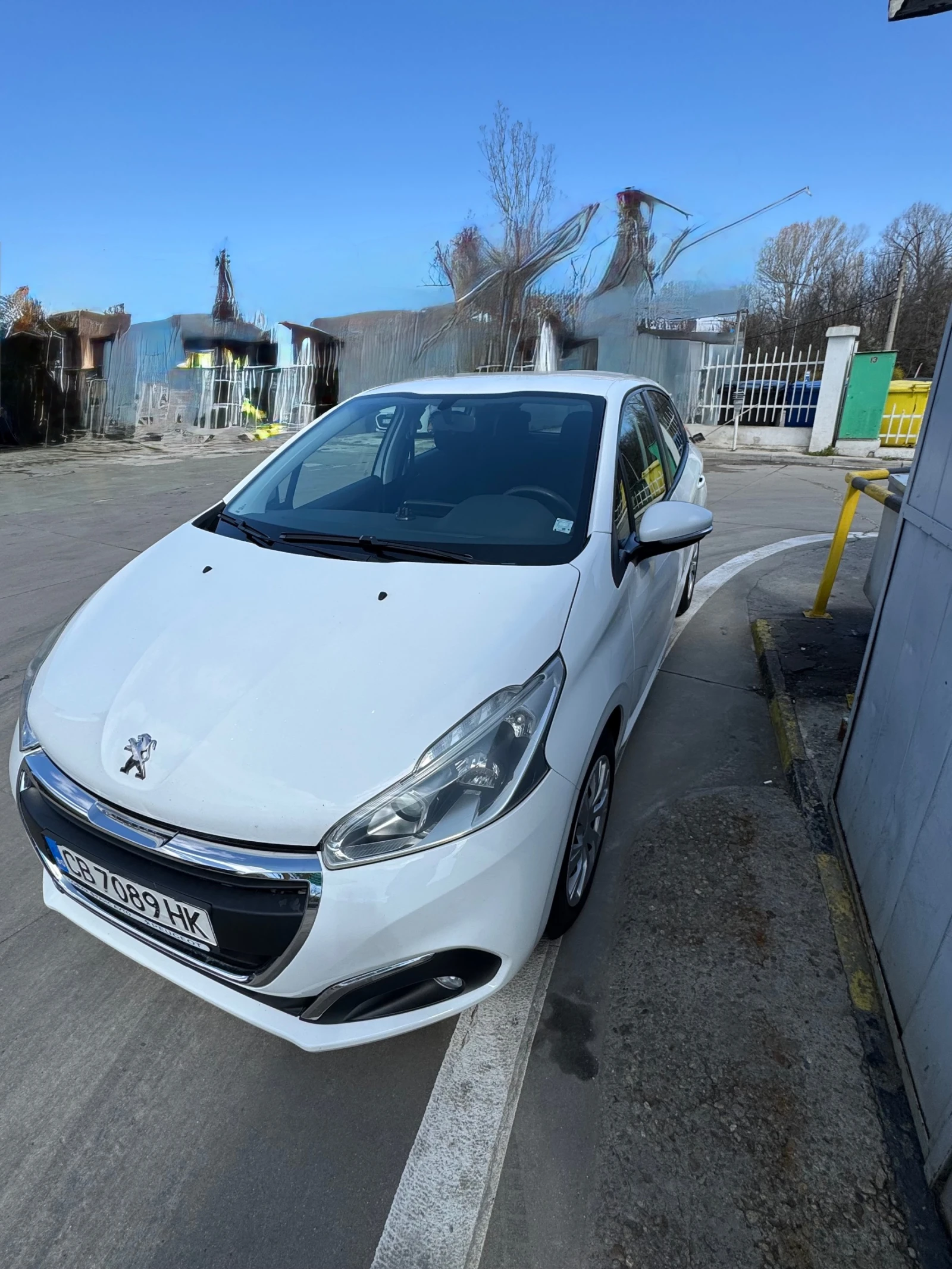 Peugeot 208, снимка 3 - Автомобили и джипове - 54346437