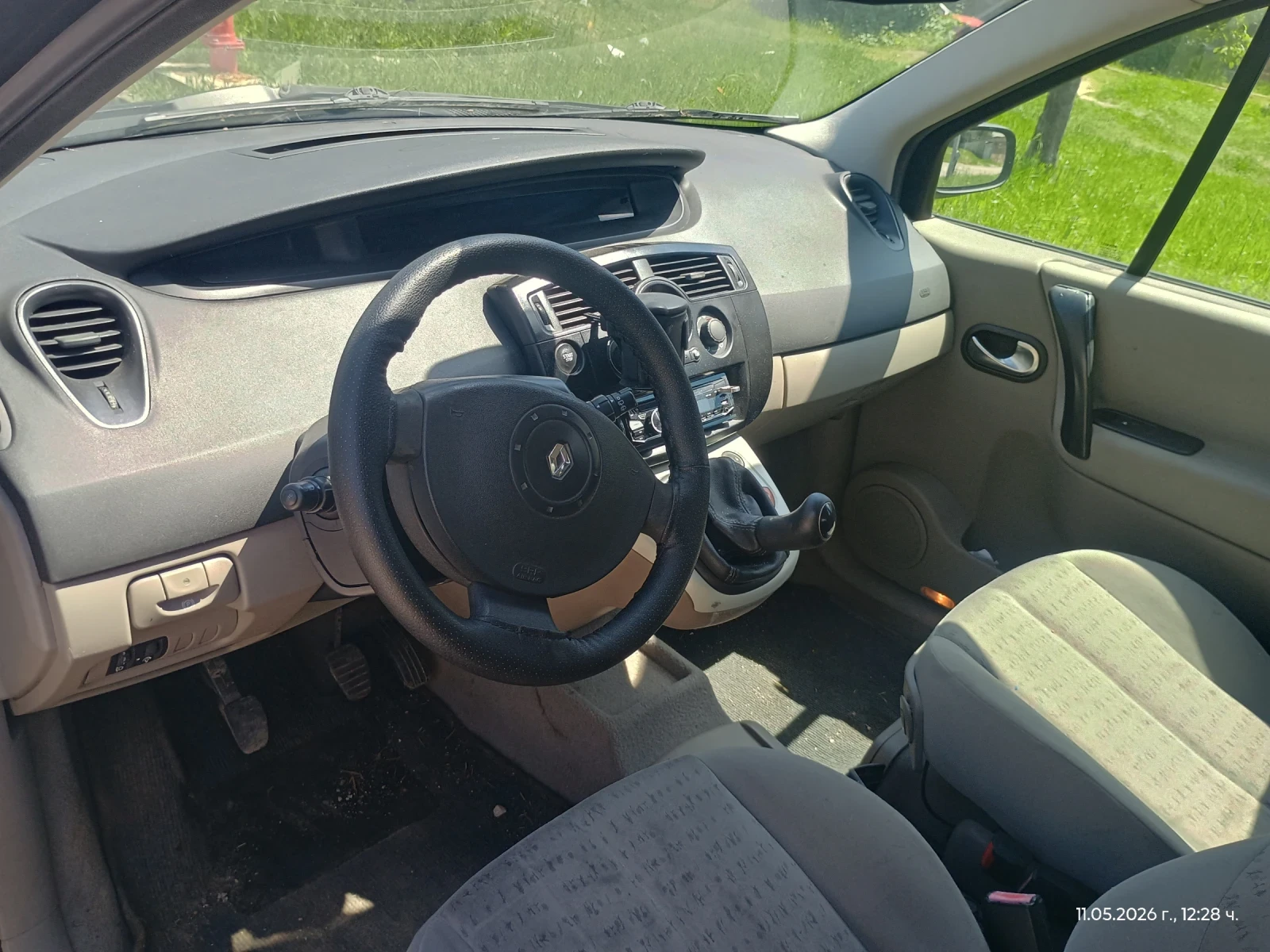 Renault Scenic 1.4, снимка 3 - Автомобили и джипове - 54507552