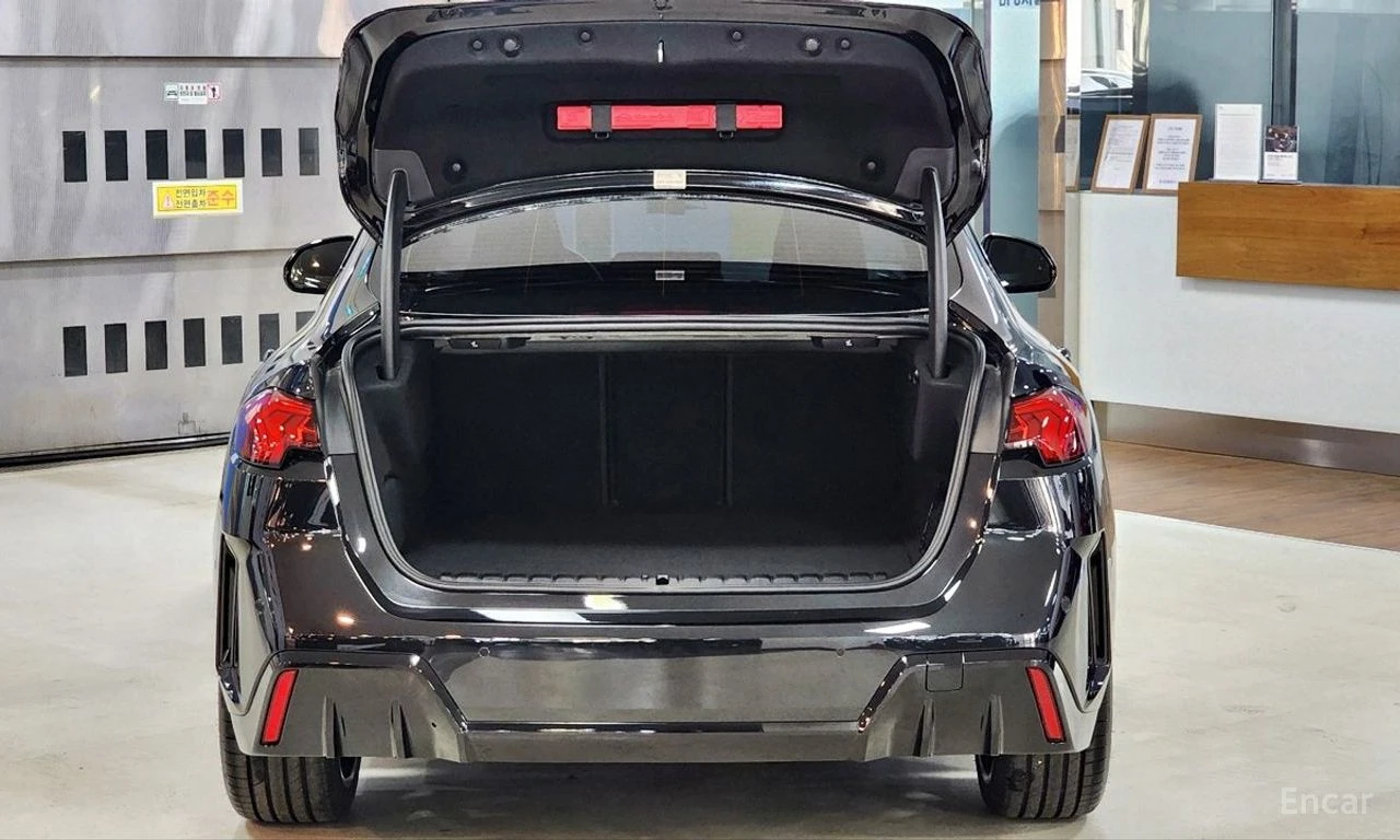 BMW 2 Gran Coupe 228i* xDrive* M-PACK* HARMAN KARDON* LASER* , снимка 6 - Автомобили и джипове - 54549129