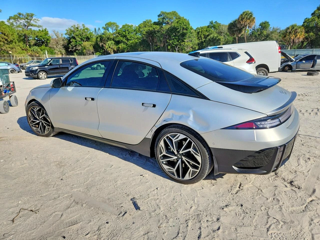 Hyundai Ioniq 6 LIMITED RWD, снимка 2 - Автомобили и джипове - 54709471