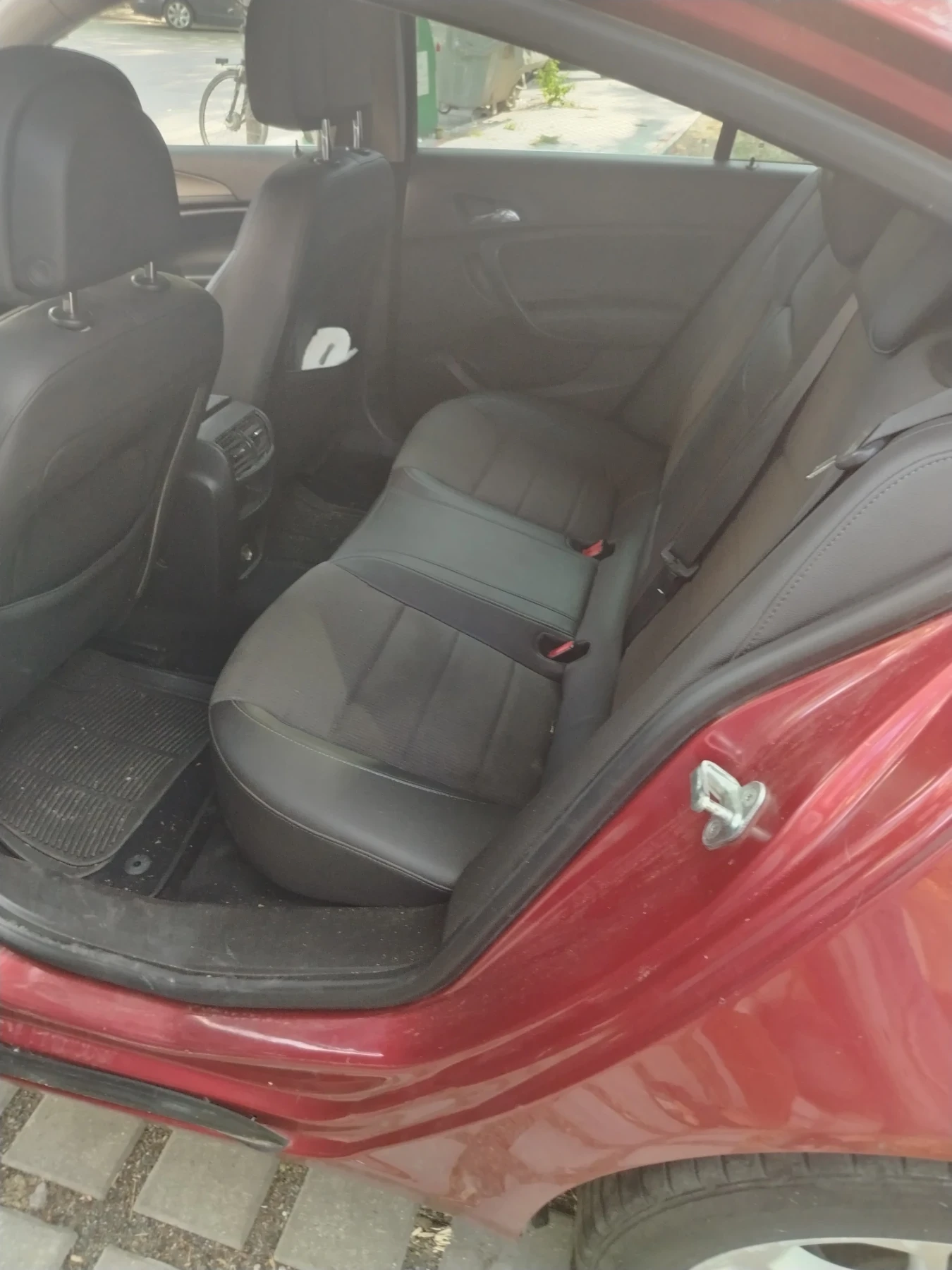 Opel Insignia, снимка 3 - Автомобили и джипове - 55584440