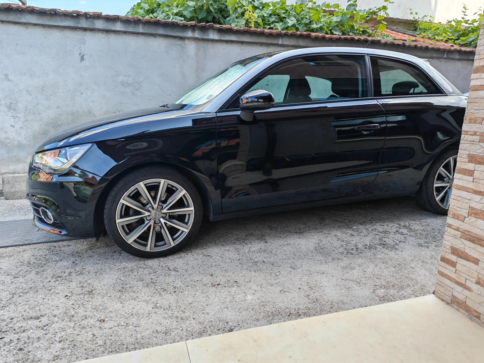 Audi A1 1.6 TDI, снимка 14 - Автомобили и джипове - 55495537