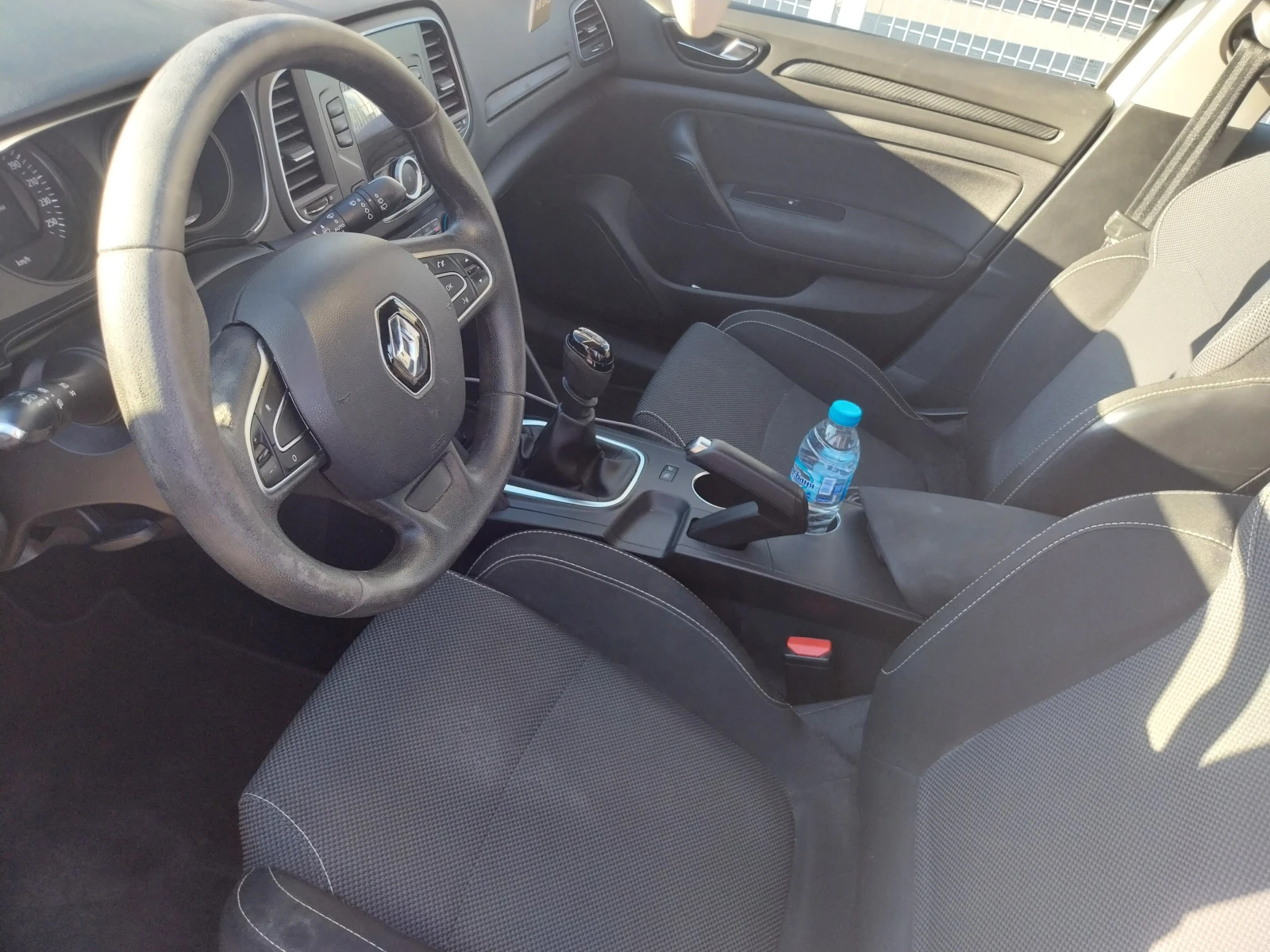 Renault Megane, снимка 6 - Автомобили и джипове - 55683050