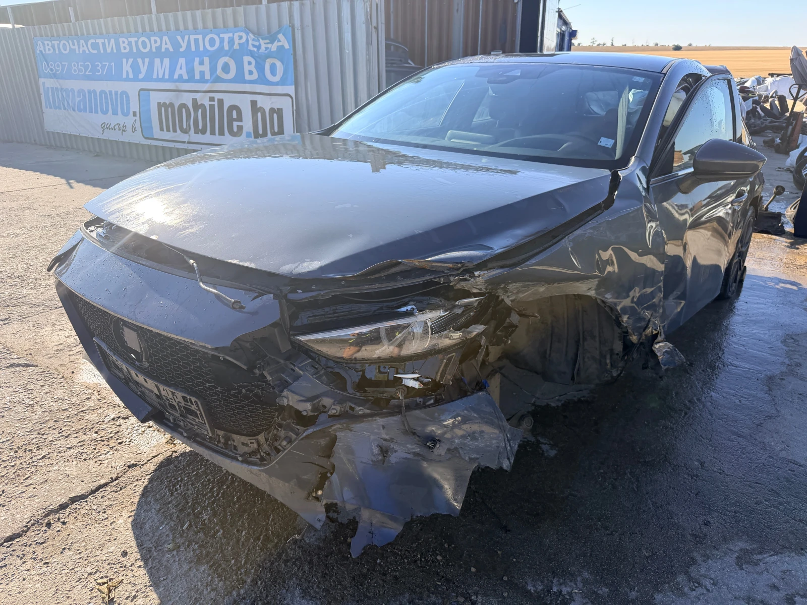 Mazda 3 2.5 Skyactiv-G, снимка 3 - Автомобили и джипове - 55792889