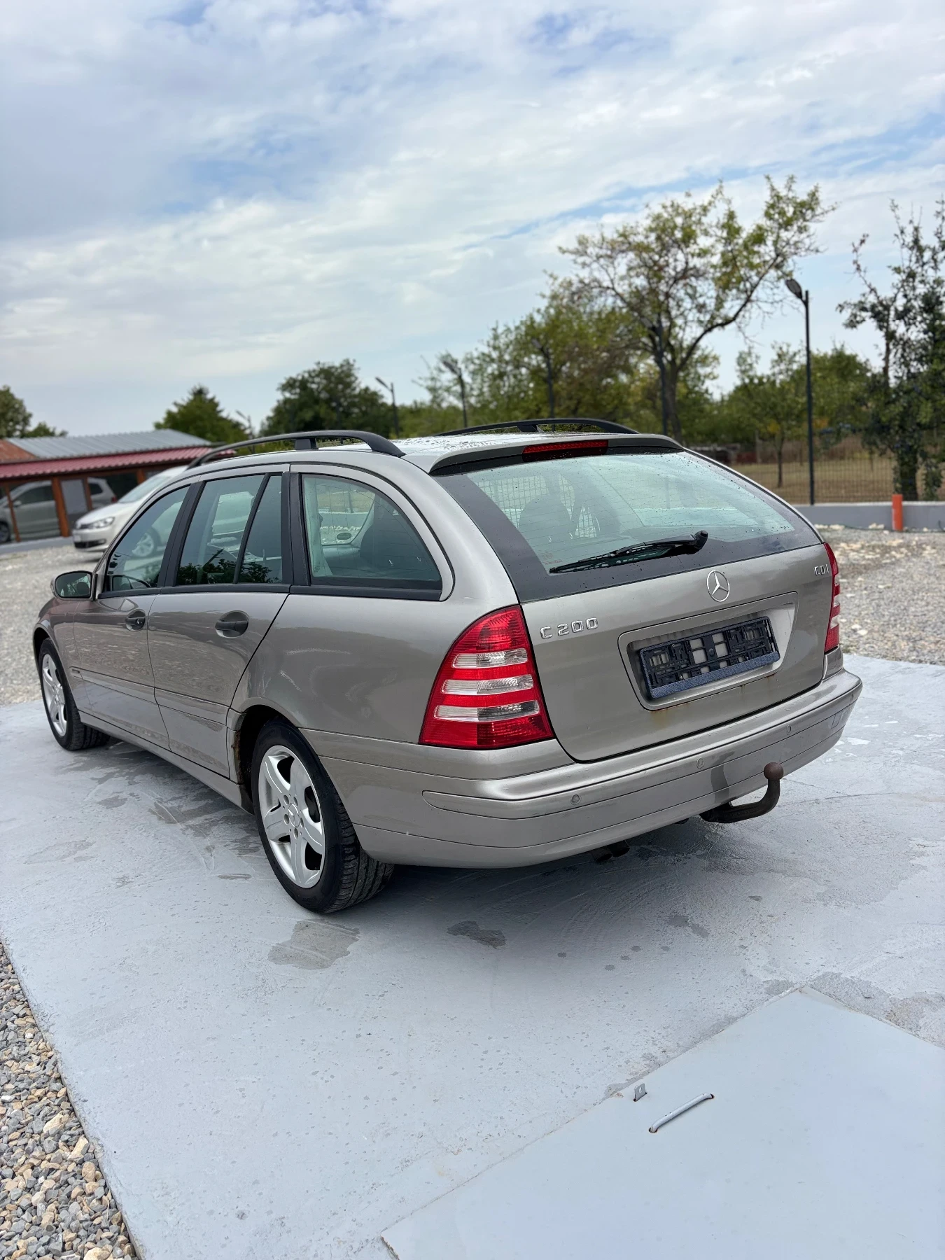 Mercedes-Benz C 200 Ceyslift perfektna , снимка 6 - Автомобили и джипове - 55874339