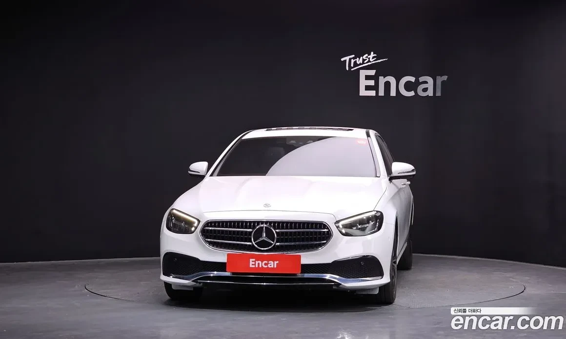 Mercedes-Benz E 250 AVANTGARDE, снимка 2 - Автомобили и джипове - 55962775