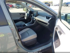 Toyota Rav4 XLE PREMIUM - 38100 лв. / 19480.22 € - 79099839 14