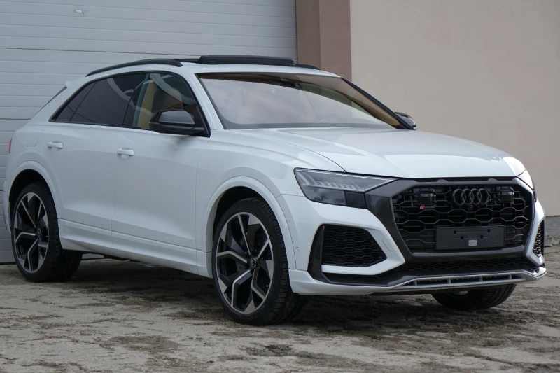 Audi RSQ8 EXCLUSIVE* CARBON* CERAMIC* B&O* 360* HD MATRIX* , снимка 7 - Автомобили и джипове - 48079515