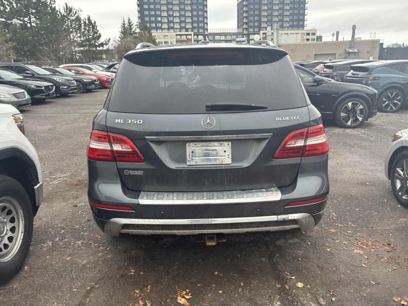 Mercedes-Benz ML 350 BlueTec* 360* H&K* Пано* Подгрев* AMG packet, снимка 4 - Автомобили и джипове - 52615777