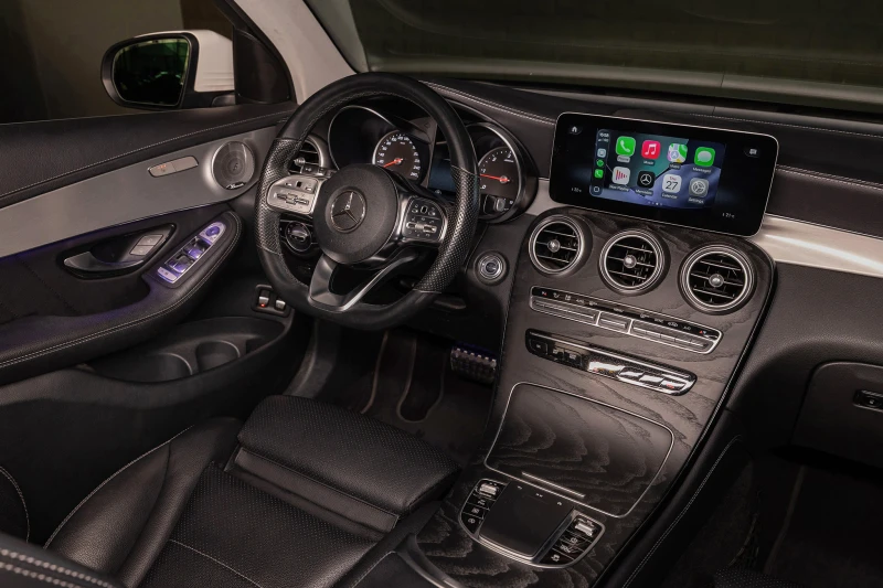 Mercedes-Benz GLC 300 D* 4MATIC* 9G* TRONIC* Cruise* ПАНОРАМА* Burmester, снимка 11 - Автомобили и джипове - 52629610
