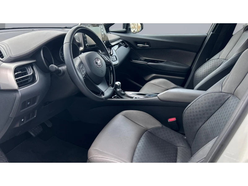 Toyota C-HR Месечна вноска от 574 лв., снимка 12 - Автомобили и джипове - 52662155