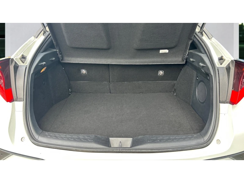 Toyota C-HR Месечна вноска от 574 лв., снимка 10 - Автомобили и джипове - 52662155