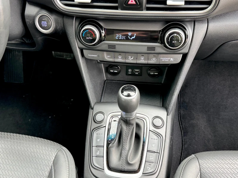Hyundai Kona 2.0i 4х4 , снимка 13 - Автомобили и джипове - 52699993