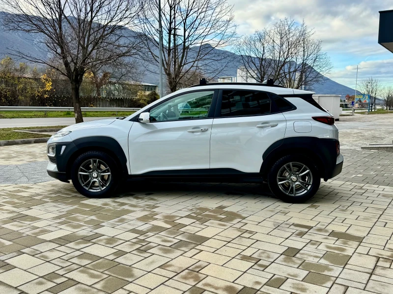 Hyundai Kona 2.0i 4х4 , снимка 8 - Автомобили и джипове - 52699993