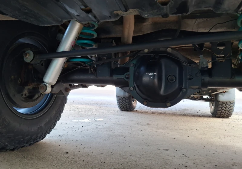 Nissan Terrano 3.O turbo Dizel - OFFROAD , снимка 12 - Автомобили и джипове - 52873230