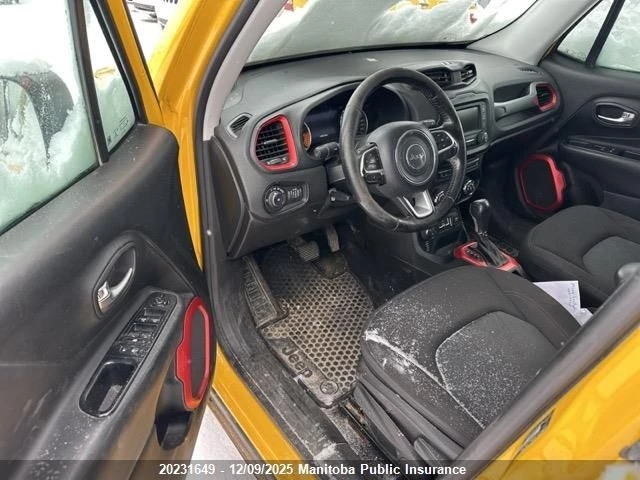 Jeep Renegade * TRAILHAWK * CARFAX * БЕЗ ПЪРВОНАЧАЛНА ВНОСКА, снимка 5 - Автомобили и джипове - 52735190