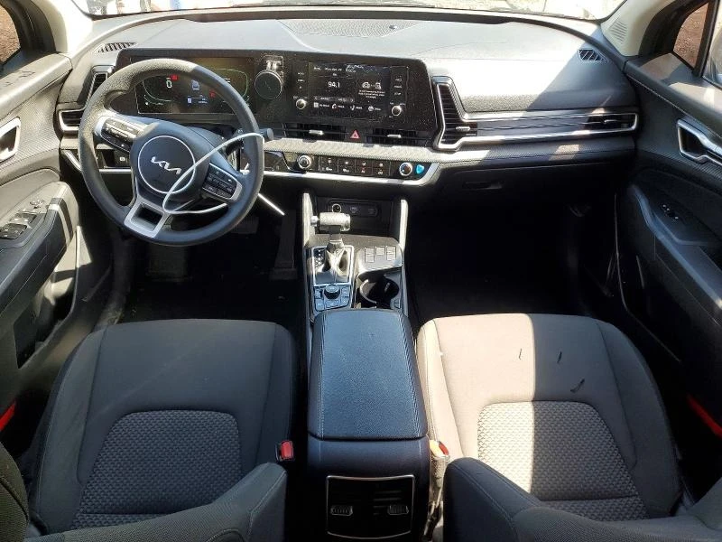 Kia Sportage, снимка 8 - Автомобили и джипове - 54682573