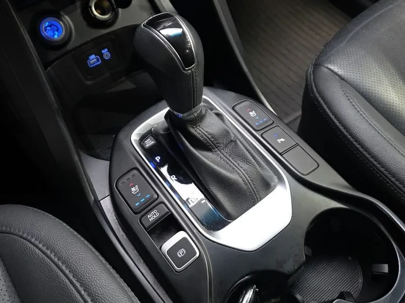 Hyundai Santa fe 2.0 CRDi 4WD - САМО 30% АВАНС, снимка 9 - Автомобили и джипове - 56021686