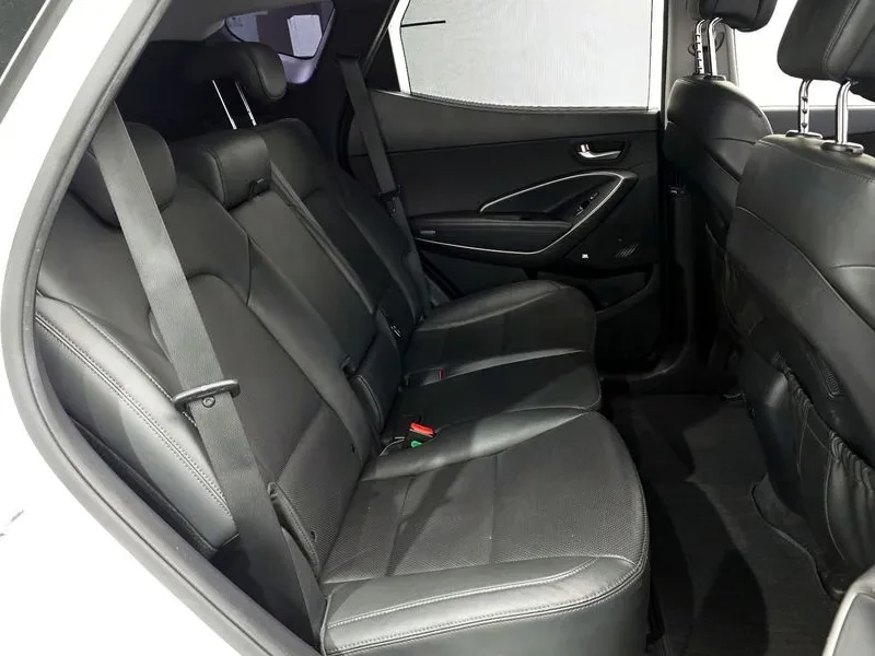 Hyundai Santa fe 2.0 CRDi 4WD - САМО 30% АВАНС, снимка 11 - Автомобили и джипове - 56021686